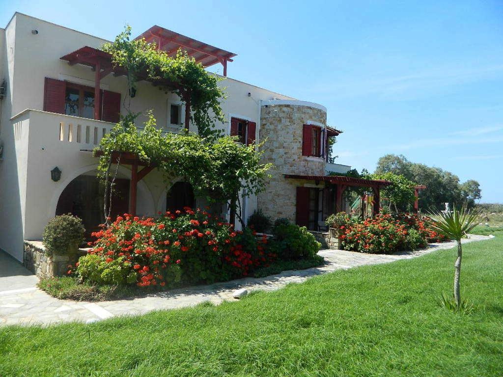 Acti Plaka Hotel Esterno foto