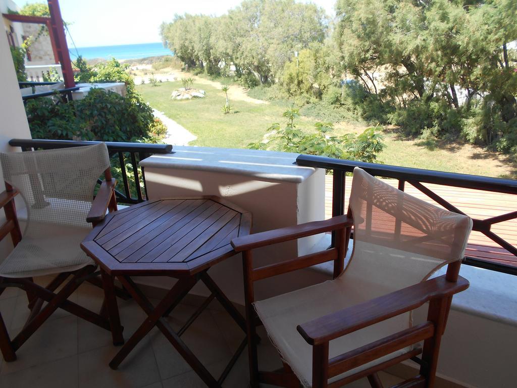 Acti Plaka Hotel Esterno foto